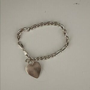 Chic Silver Heart Bracelet
